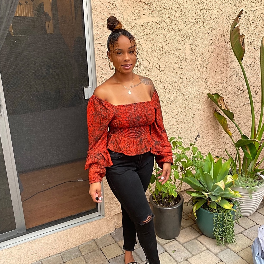 Meet your Posher, Yasenya